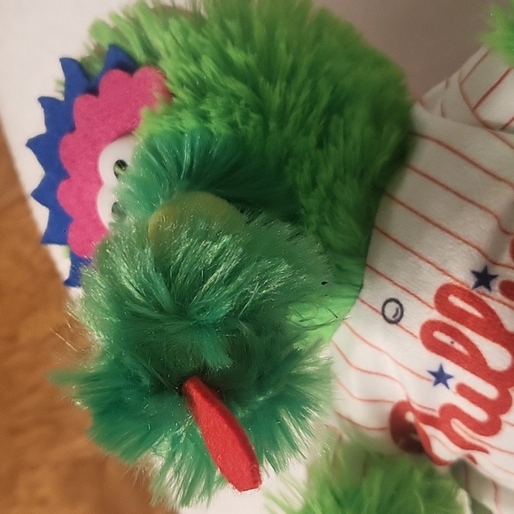 NWT Philadelphia Phillies Phanatic Small Plush Mascot MLB Baseball Sports Gifts - Picture 9 of 11